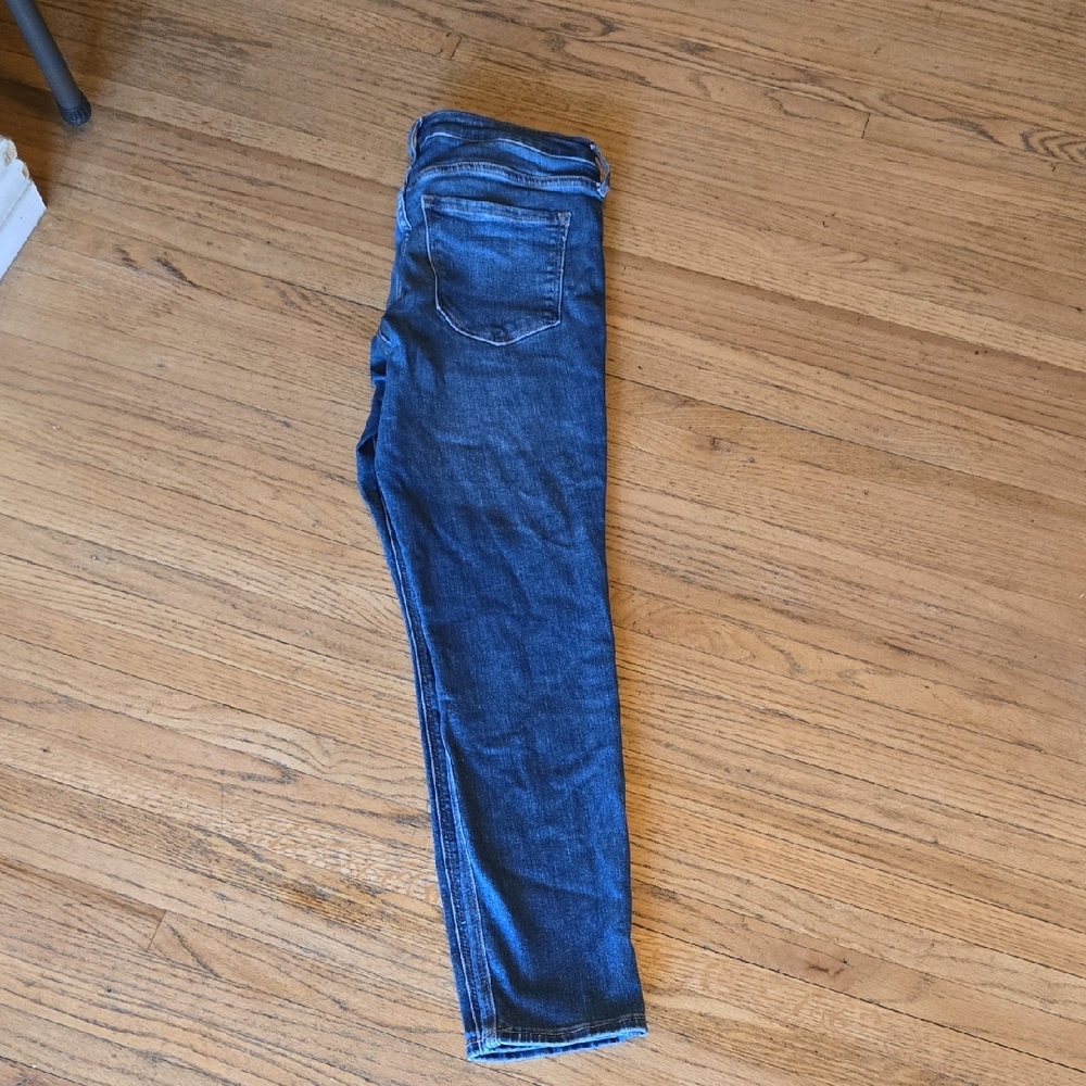 Ladies OLD Navy Classic Blue Denim Jeans, Size 10.